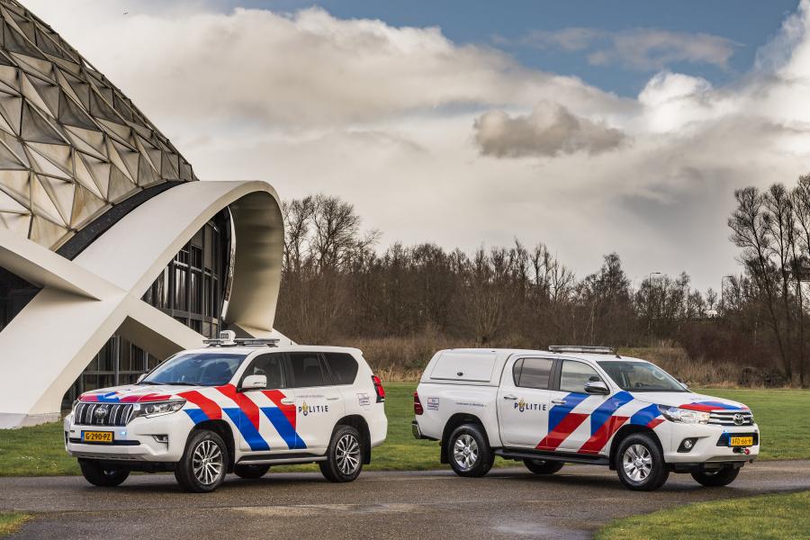 Toyota Hilux 4x4 Double Cab Politie 2020 года  (NL) (фото 5 из 8)